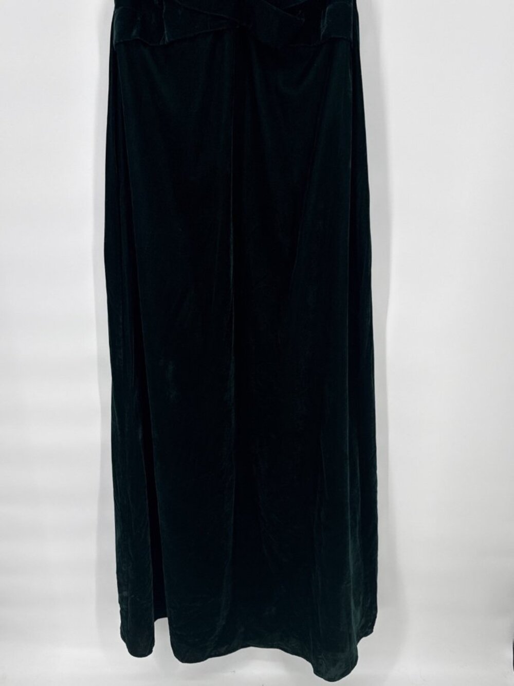 Lauren Ralph Lauren Women Size 14 Green Sleeveless Velvet Beaded Halter Gown NWT - Picture 7 of 14